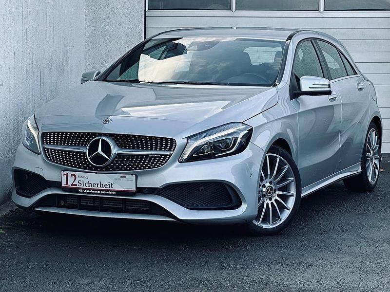 Silber Gebraucht 2018 Mercedes A200 AMG Limousine | 18.499 € (Guter Preis) - Bild 1/4