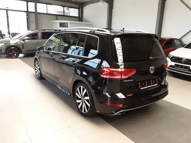 Gebraucht VW Touran Highline 150 PS (110 kW) 2018 Schwarz Van / Kleinbus