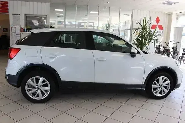 Gebraucht Audi Q2 Advanced 150 PS (110 kW) 2023 Weiß SUV