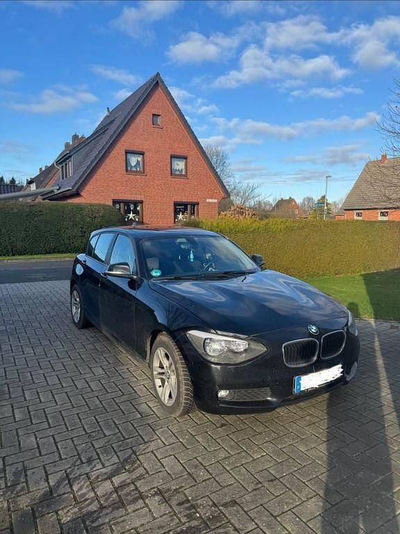 Schwarz Gebraucht 2013 BMW 116 Kleinwagen | 5.389 € (Guter Preis) - Bild 1/4
