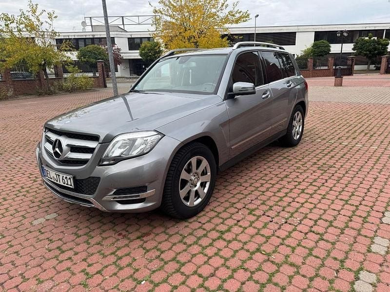 Silber Gebraucht 2014 Mercedes GLK220 SUV | 17.100 € (Guter Preis) - Bild 1/4
