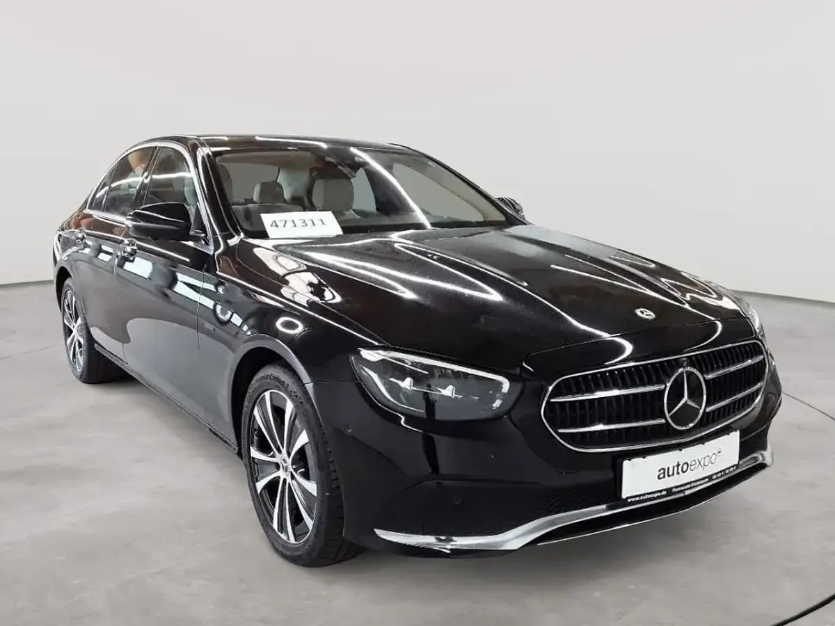 Gebraucht Mercedes E300 Avantgarde 211 PS (155 kW) 2021 Limousine