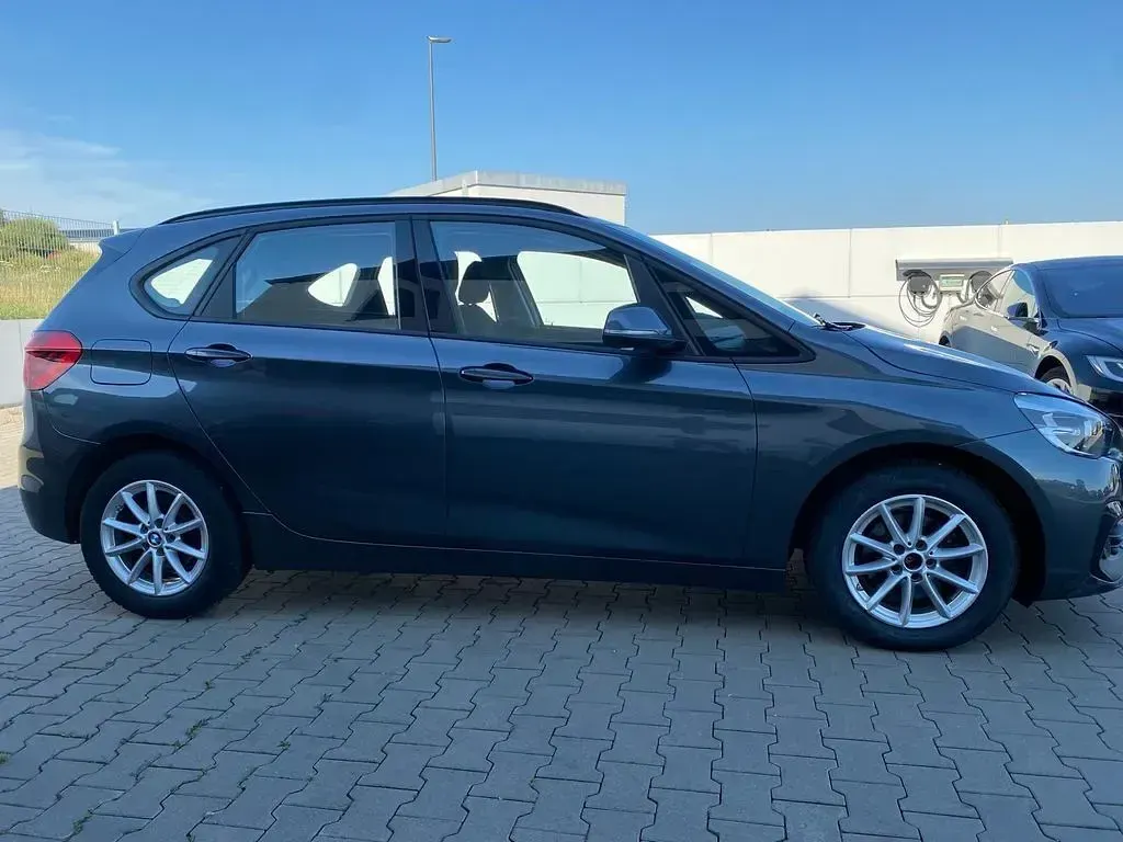 Gebraucht BMW 216 Active Tourer Advantage 116 PS (85 kW) 2019 Grau Van / Kleinbus
