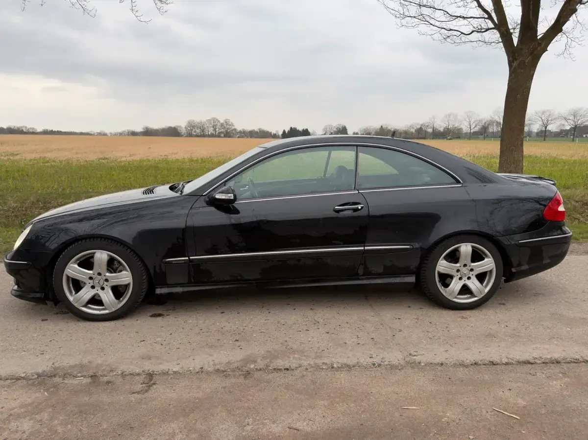 Gebraucht Mercedes CLK220 AMG 150 PS (110 kW) 2007 Schwarz Coupé