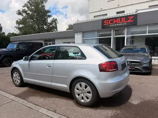 Gebraucht Audi A3 Ambition 105 PS (77 kW) 2011 Silber Kleinwagen
