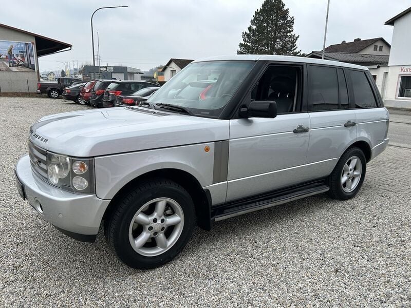 Silber Gebraucht 2004 Land Rover Range Rover Vogue SUV | 6.850 € (Guter Preis) - Bild 1/4