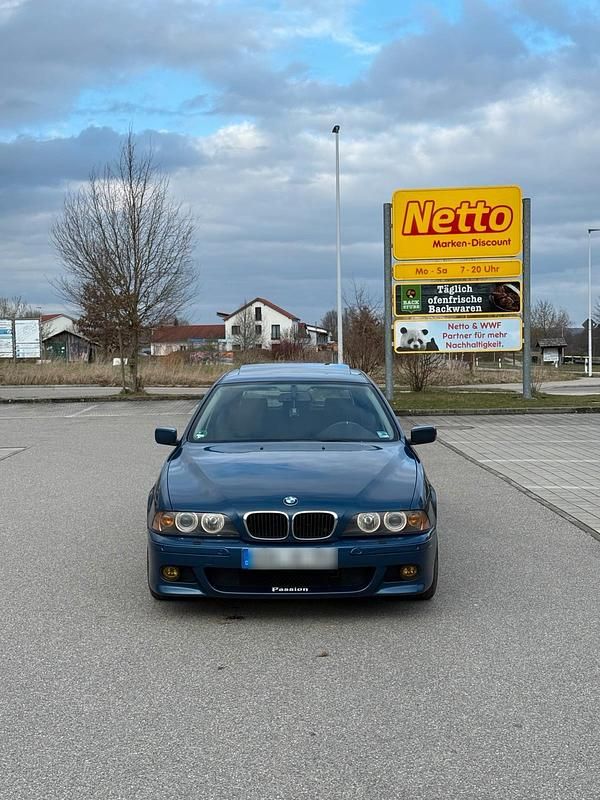 Gebraucht BMW 520 Basis 170 PS (125 kW) 2001 Blau Kombi