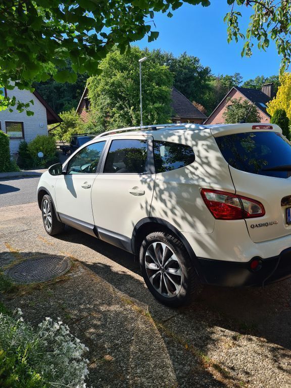 Weiß Gebraucht 2013 Nissan Qashqai +2 360º SUV | 7.690 € (Fairer Preis) - Bild 1/4