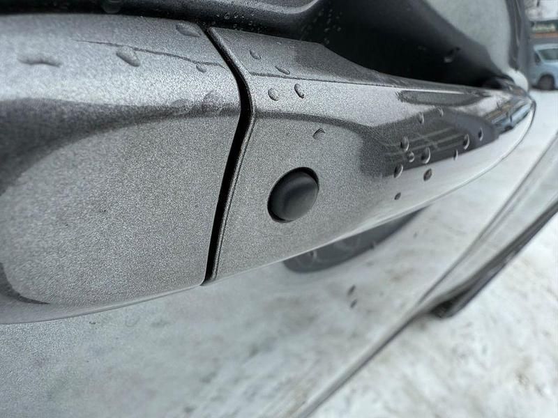 Gebraucht Nissan Juke N-Connecta 116 PS (85 kW) 2016 Grau SUV