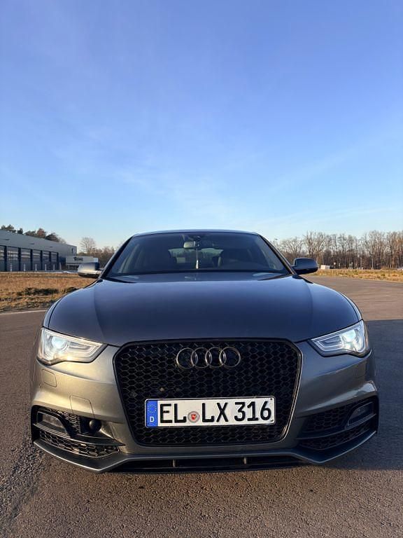 Grau Gebraucht 2014 Audi A5 Sportback S-Line Kleinwagen | 20.000 € (Teuer) - Bild 1/4