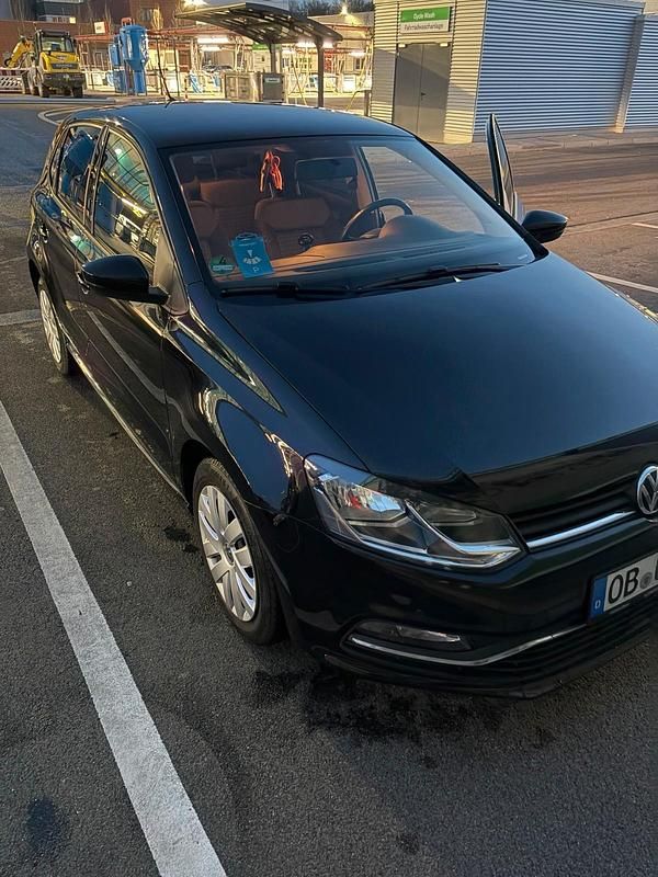 Gebraucht 2016 VW Polo Sound Limousine | 10.000 € (Fairer Preis) - Bild 1/4