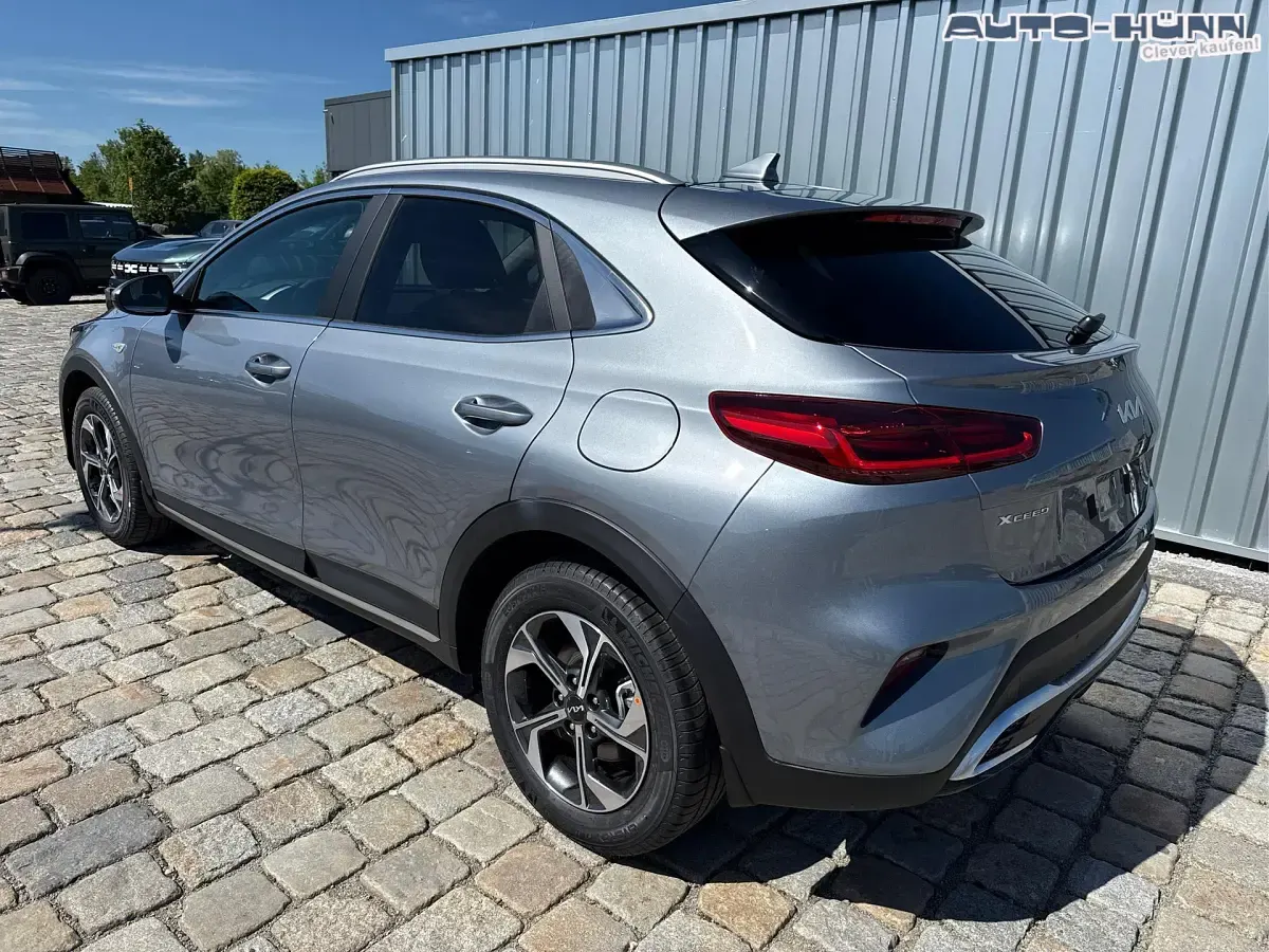 Neu Kia XCeed Style 150 PS (110 kW) 2026 Lunarsilber metallic SUV