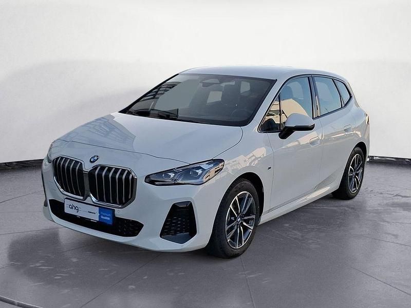 Gebraucht BMW 218 Active Tourer M Sport 136 PS (100 kW) 2024 Weiß Van / Kleinbus