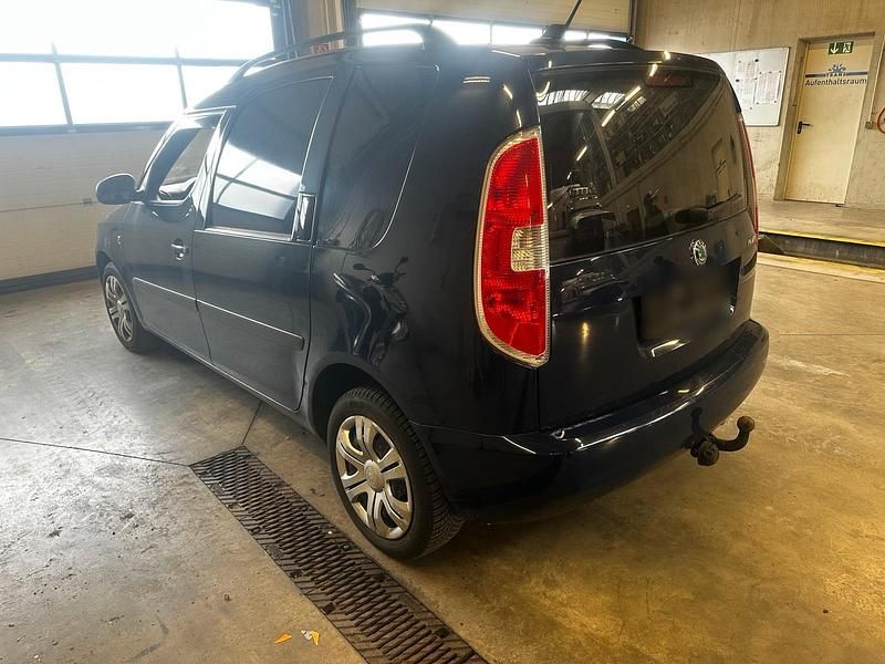 Gebraucht Skoda Roomster 68 PS (50 kW) 2012 Blau Van / Kleinbus