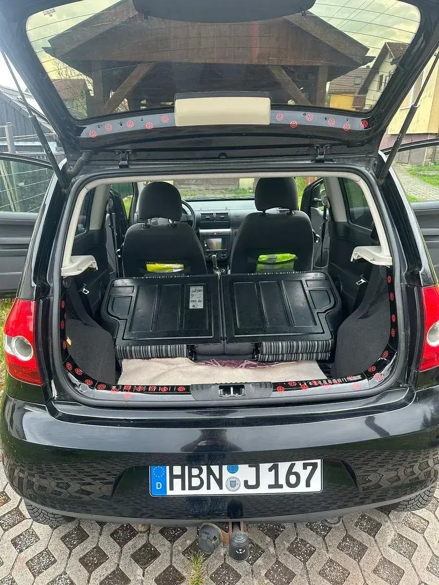 Używany VW Fox 75 KM (55 kW) 2007 Czarny Hatchback