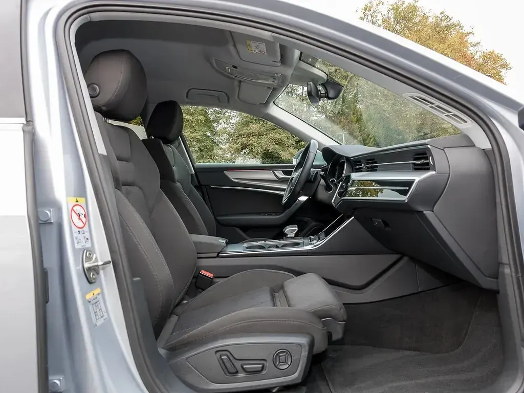 Gebraucht Audi A6 Sport 265 PS (194 kW) 2022 Florettsilber metallic Kombi