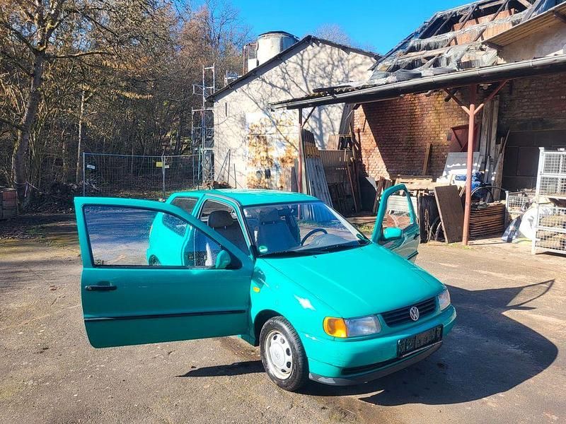 Gebraucht VW Polo 60 PS (44 kW) 1995 Grün Kleinwagen