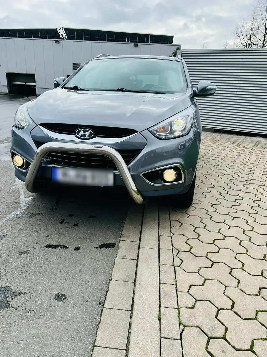 Gebraucht Hyundai ix35 163 PS (119 kW) 2015 Grau SUV