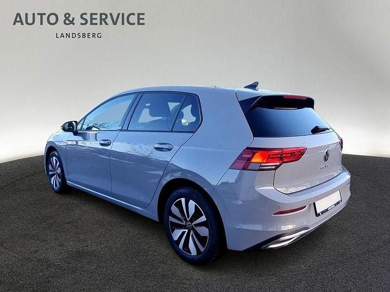 Gebraucht VW Golf VIII Move 150 PS (110 kW) 2024 Grau Limousine