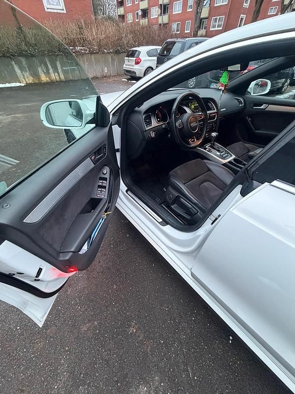 Gebraucht Audi A5 224 PS (164 kW) 2013 Weiß Coupé