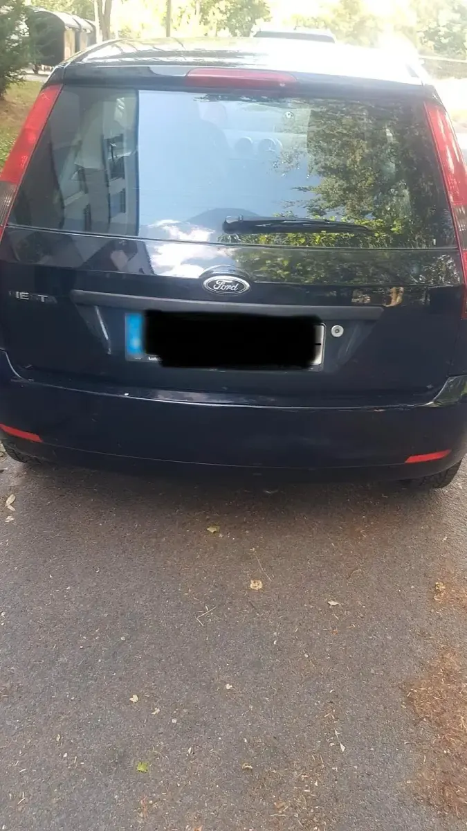 Gebraucht Ford Fiesta 60 PS (44 kW) 2005 Blau Kleinwagen