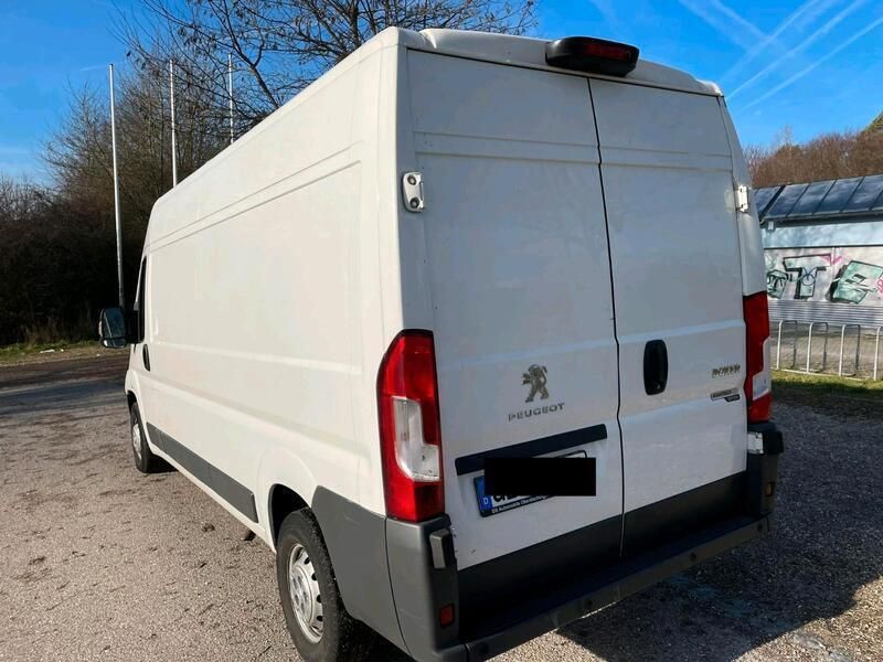 Weiß Gebraucht 2018 Peugeot Boxer Van | 14.500 € - Bild 1/4