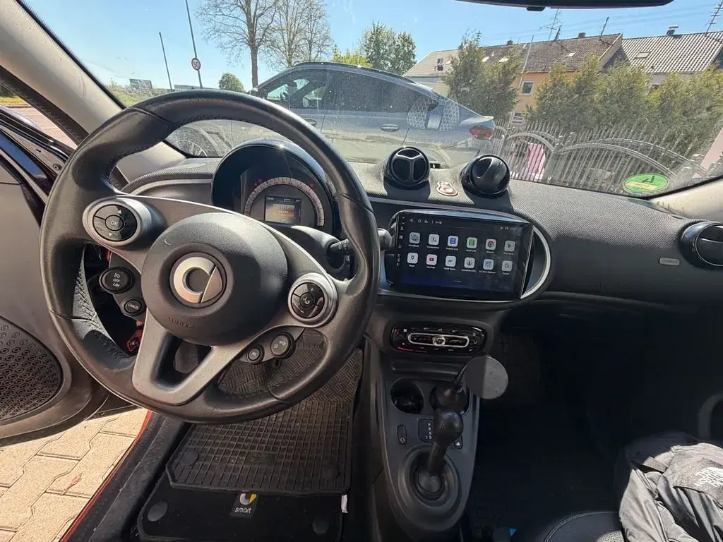 Second-hand Smart ForFour Brabus 90 CP (66 kW) 2018 Negru Hatchback