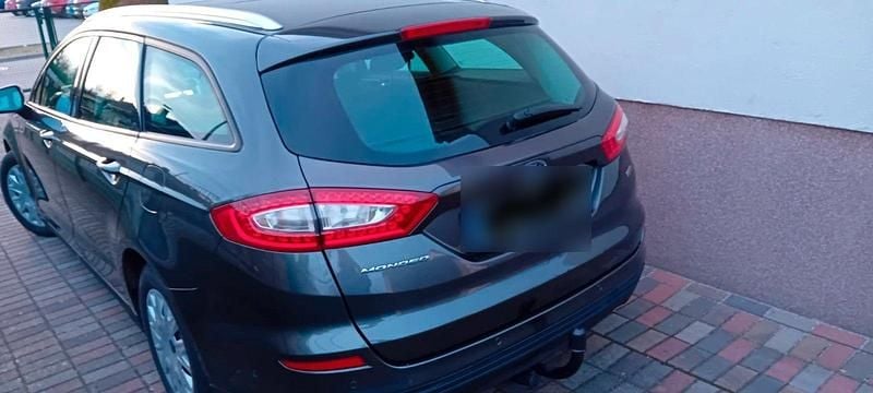 Gebraucht Ford Mondeo Trend 120 PS (88 kW) 2017 Grau Kombi