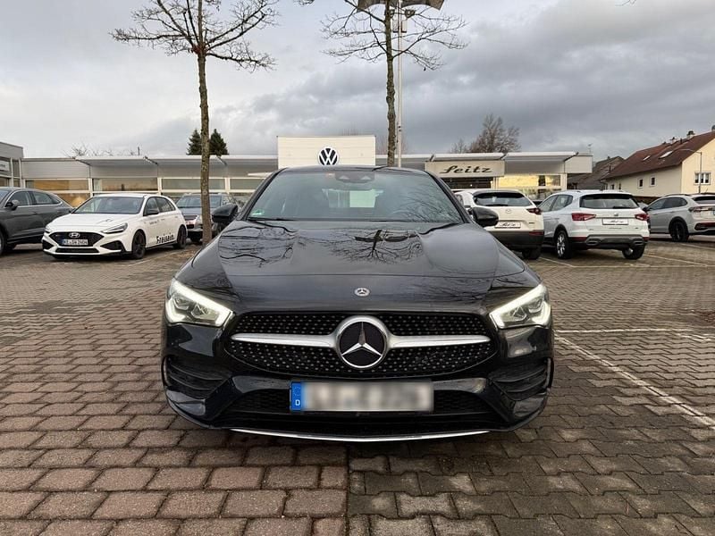 Gebraucht Mercedes CLA200 AMG line 163 PS (119 kW) 2020 Schwarz Coupé