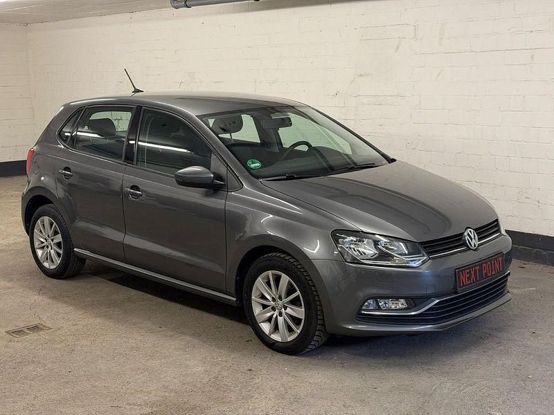 Gebraucht VW Polo Comfortline 90 PS (66 kW) 2016 Grau Limousine