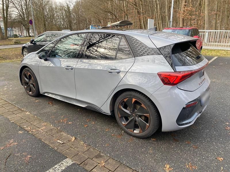 Second-hand Cupra Born 150 kW (204 CP) 2022 Gri Hatchback