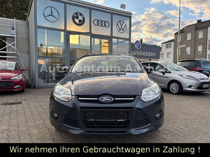 Usata Ford Focus 116 CV (85 kW) 2014 Nero Berlina