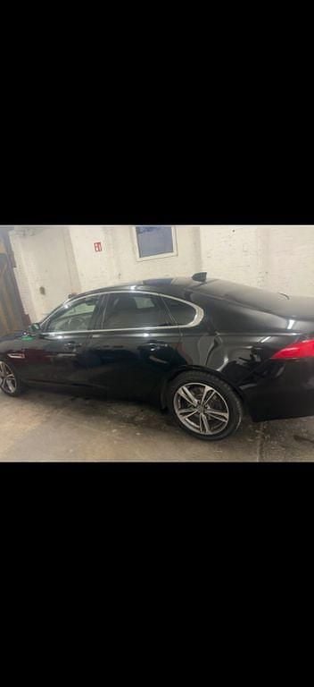Gebraucht Jaguar XF Portfolio 300 PS (220 kW) 2016 Schwarz Limousine