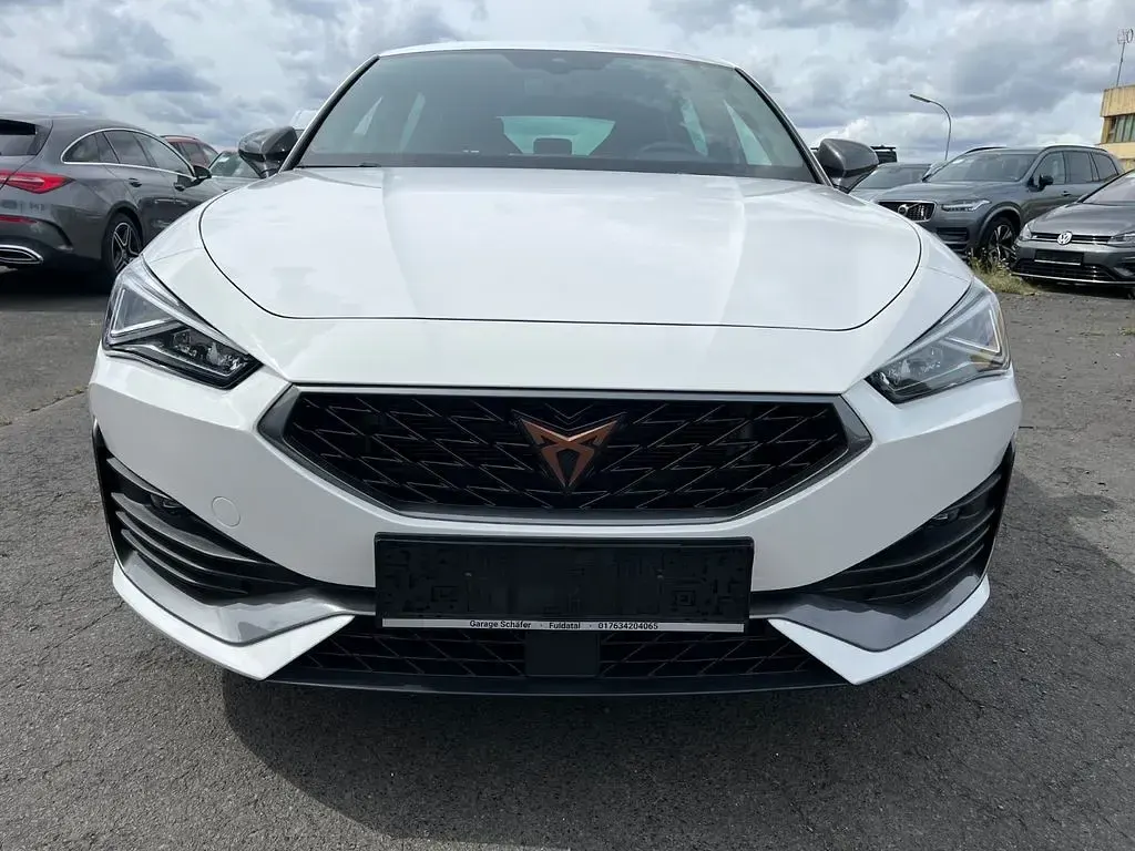 Gebraucht Cupra Leon Basis 245 PS (180 kW) 2021 Weiß Limousine
