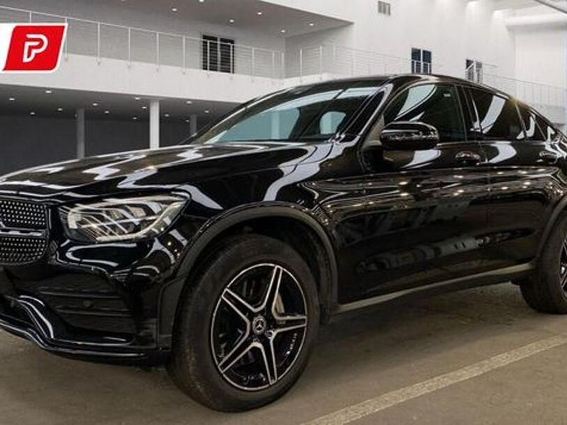 Gebraucht Mercedes GLC300e AMG 320 PS (235 kW) 2021 Schwarz Coupé