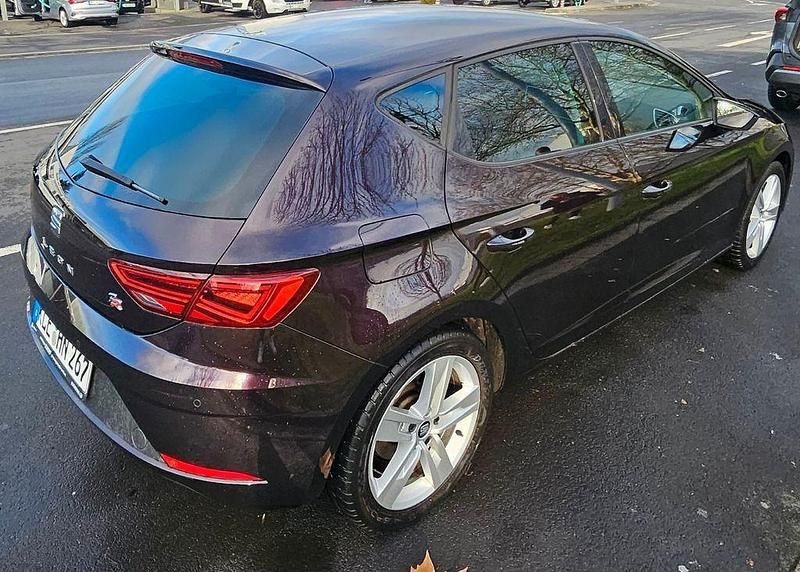 Gebraucht Seat Leon FR 131 PS (96 kW) 2019 Violet Limousine