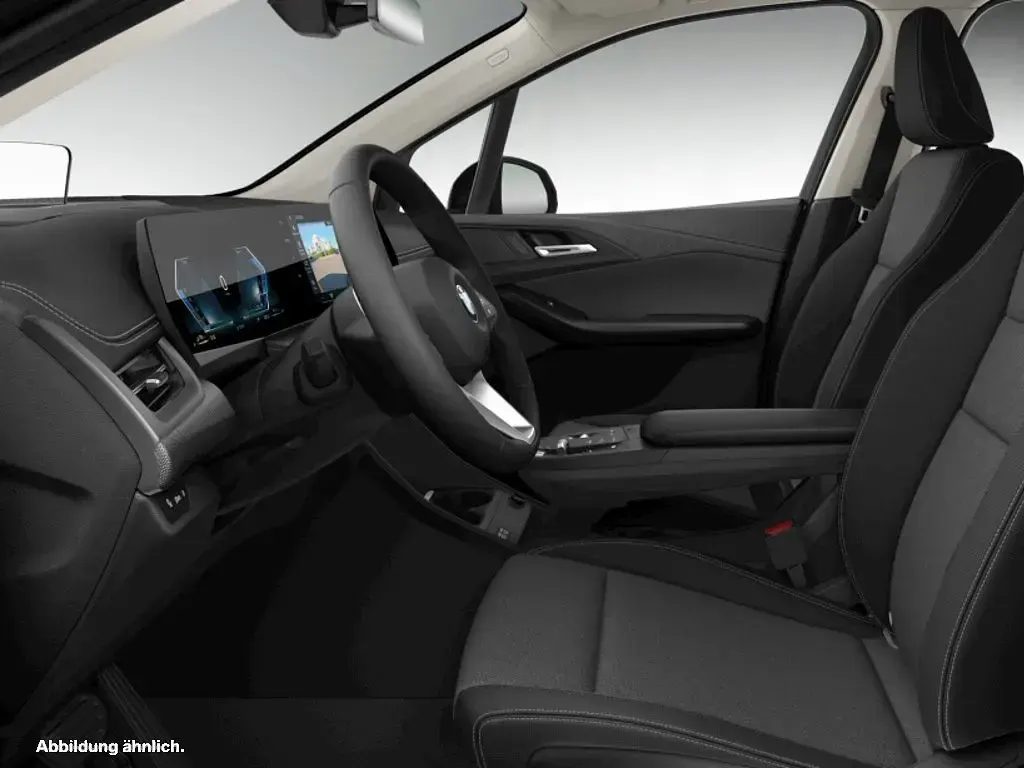 Gebraucht BMW 230e Active Tourer 326 PS (239 kW) 2025 Schwarz Van / Kleinbus