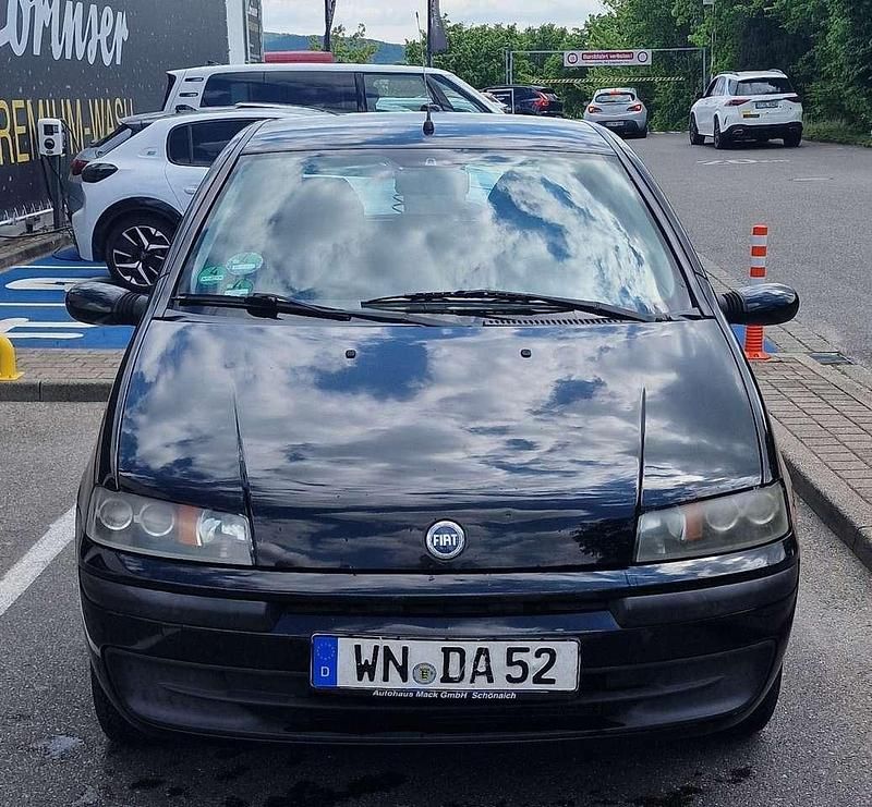 Schwarz Gebraucht 2002 Fiat Punto Dynamic Kleinwagen | 1.200 € (Etwas zu teuer) - Bild 1/4
