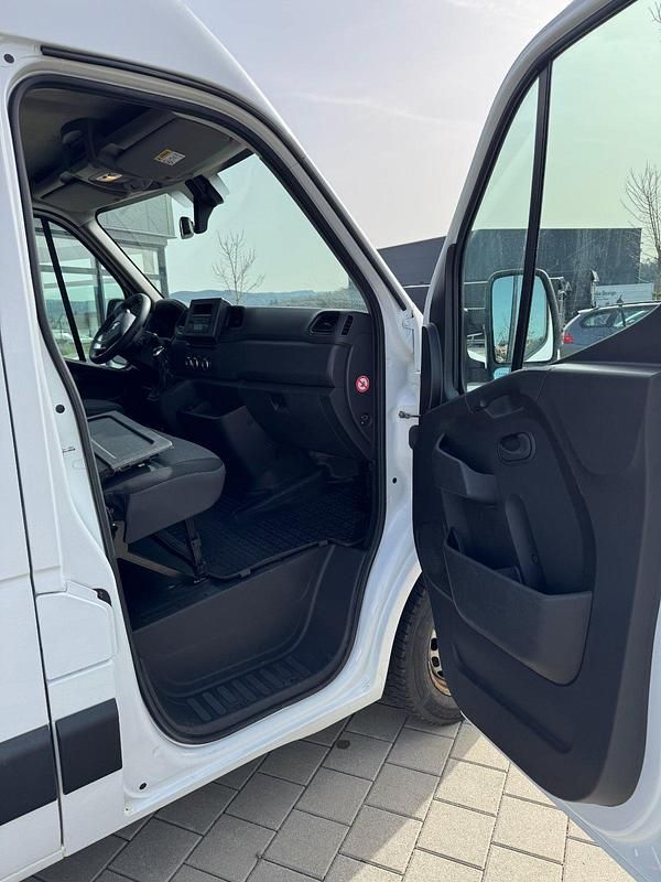 Gebraucht Renault Master 150 PS (110 kW) 2021 Weiß Van / Kleinbus