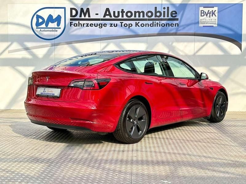 Usado Tesla Model 3 Standard Range Plus 239 kW (325 CV) 2021 Rojo Berlina