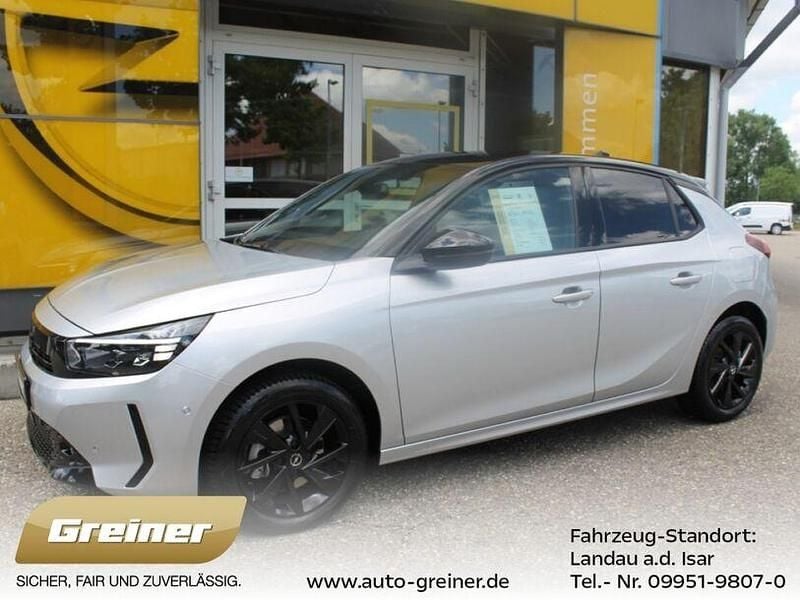Kristall silber (metallic) Gebraucht 2024 Opel Corsa Kleinwagen | 16.960 € (Guter Preis) - Bild 1/4