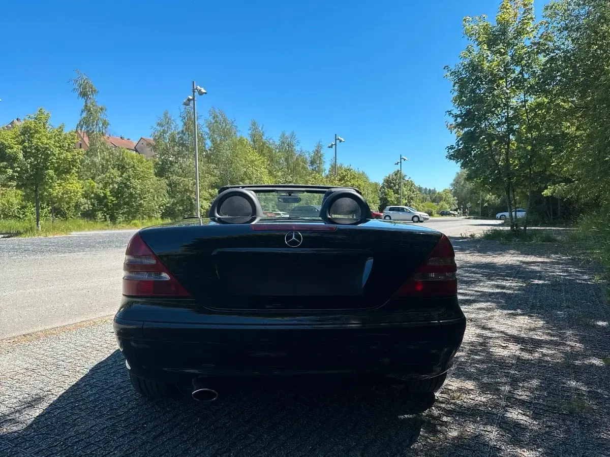 Gebraucht Mercedes SLK200 163 PS (119 kW) 2000 Schwarz Cabrio