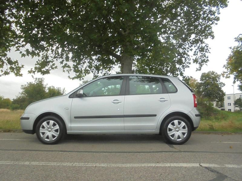 Gebraucht VW Polo 75 PS (55 kW) 2002 Silber Kleinwagen