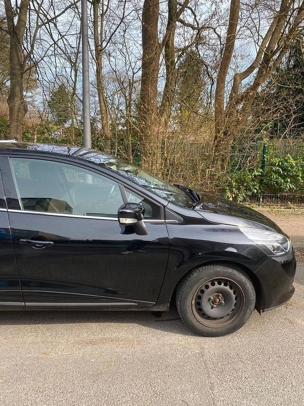 Gebraucht Renault Clio IV Luxe 73 PS (53 kW) 2014 Schwarz Kleinwagen