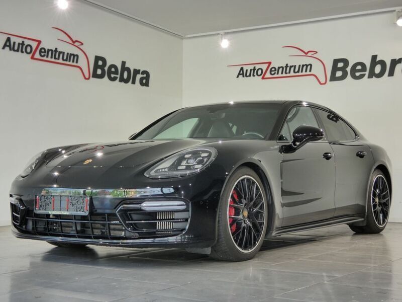 Schwarz Gebraucht 2018 Porsche Panamera GTS Sport Limousine | 74.940 € (Etwas zu teuer) - Bild 1/4