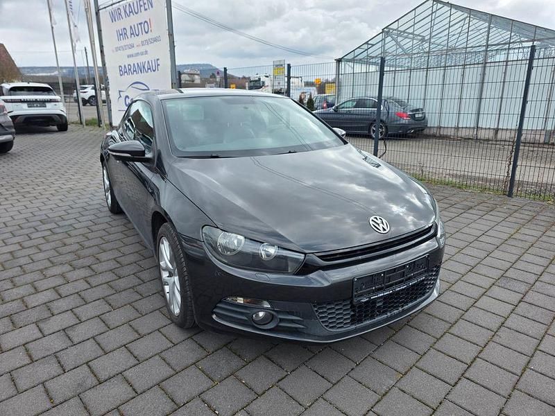 Gebraucht VW Scirocco 200 PS (147 kW) 2009 Dark maroon metallic Coupé