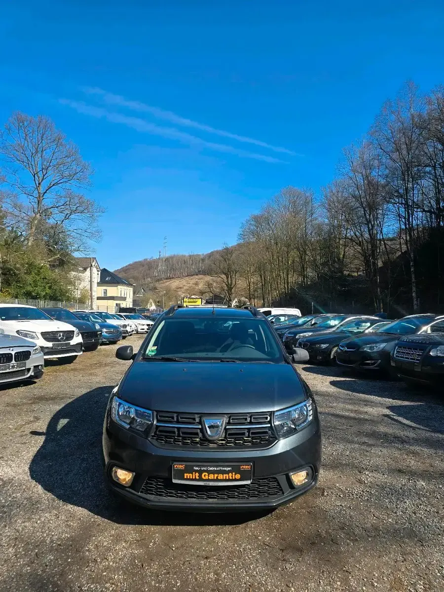 Gebraucht Dacia Logan Lauréate 90 PS (66 kW) 2022 Andere farben Limousine