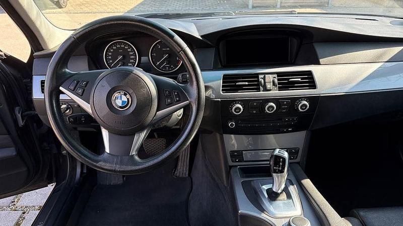 Second-hand BMW 525 197 CP (144 kW) 2007 Negru Break