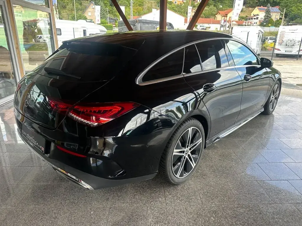 Gebraucht Mercedes CLA200 163 PS (119 kW) 2022 Schwarz Coupé