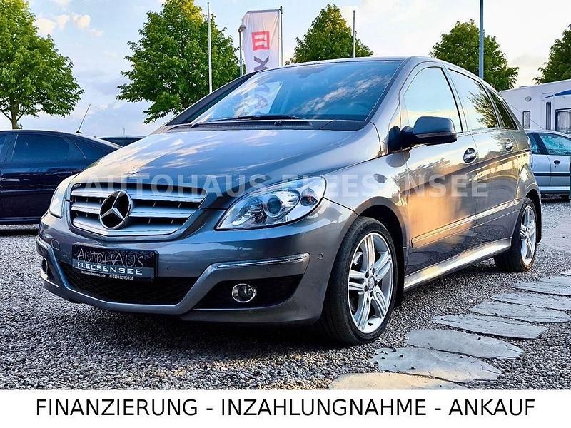 Grau Gebraucht 2008 Mercedes B200 Van / Kleinbus | 5.499 € (Etwas zu teuer) - Bild 1/4